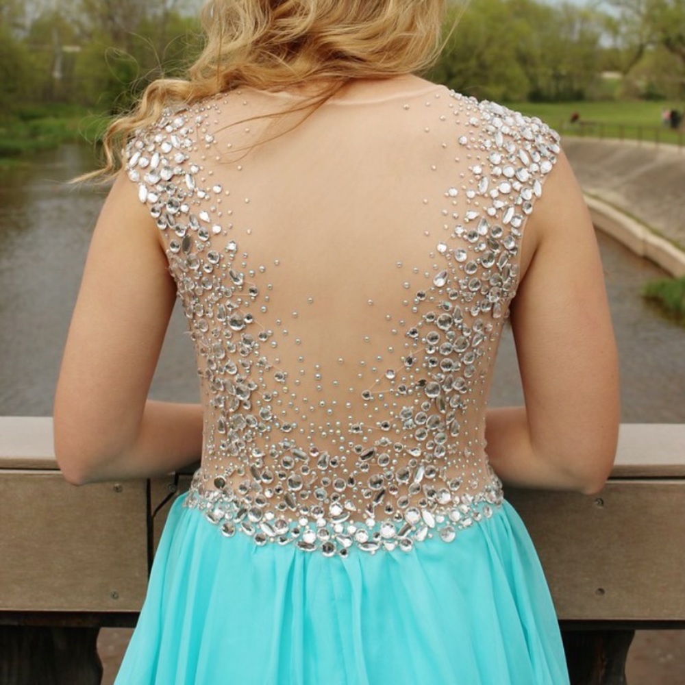 Prom Dress - Picture 5 of 6